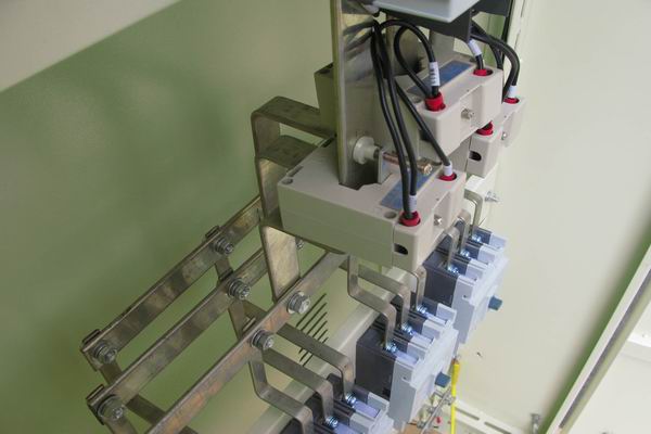 临城配电柜-应急照明配电柜使用对工作人员的具